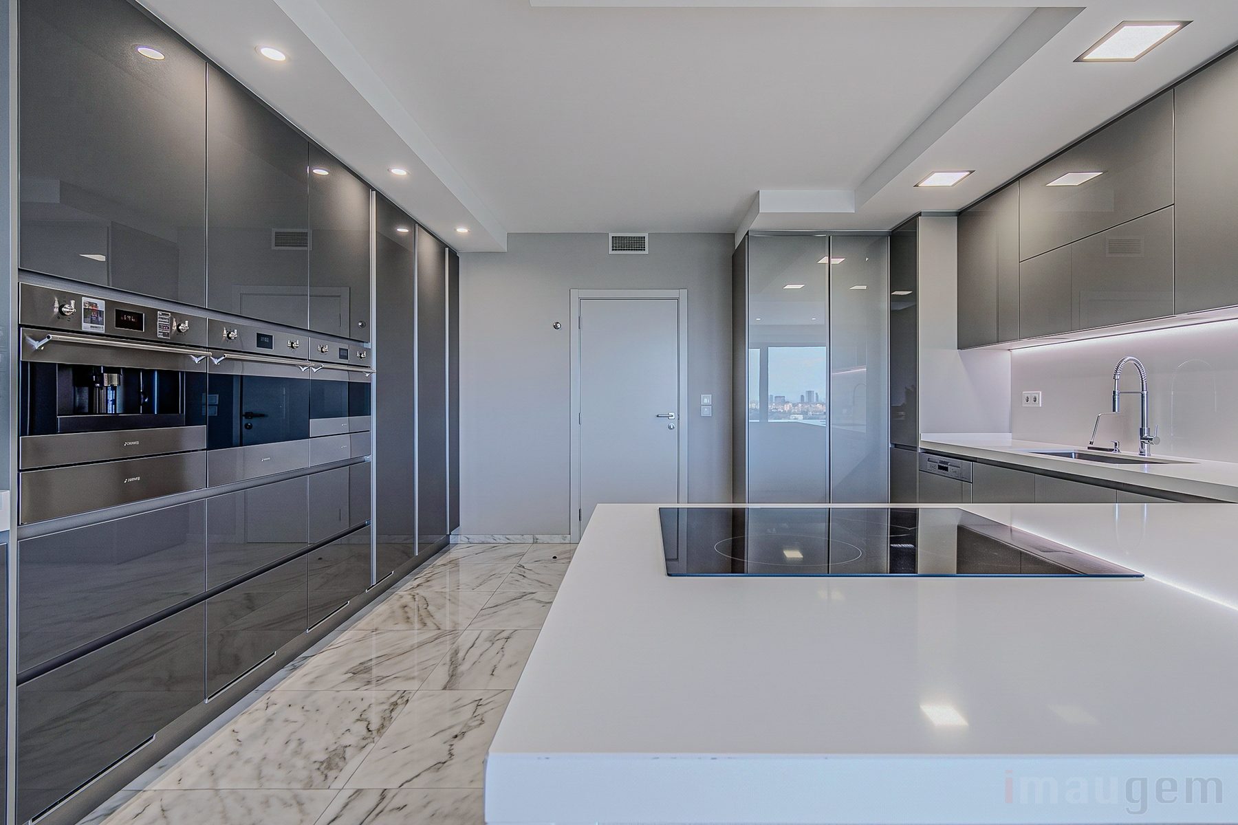 Fotografia imobiliária — ilha de cozinha